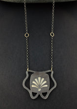 Load image into Gallery viewer, Grass Flower Necklace
