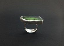 Load image into Gallery viewer, Chrome Diopside Ring
